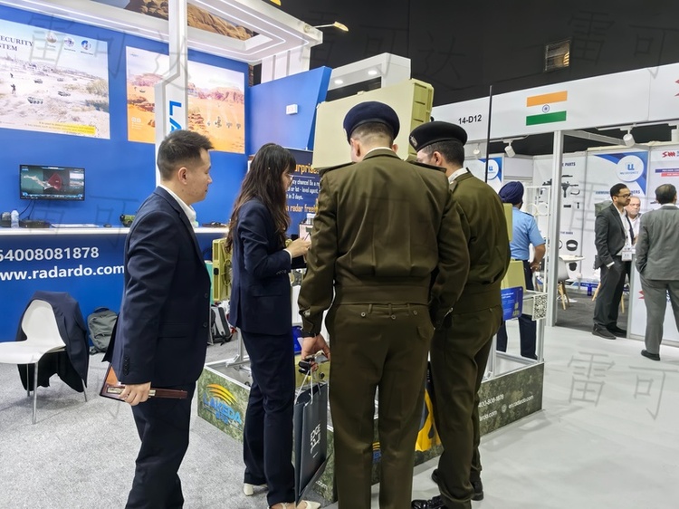 国际专业观众参观雷可达展台